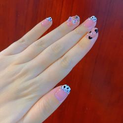 -花系美·美甲美睫精品店