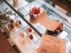 -花花卷卷·鲜食蛋糕(静安久光百货店)