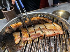 -草家酱蟹炭火烤肉店(珲春南路二店)