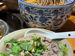 -大众跷脚牛肉馆·非遗传承单位(峨眉山店)
