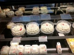 -红宝石·鲜奶小方·海派西点房(南丹店)