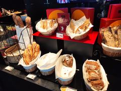 -Salon de The de Joel Robuchon(外滩18号店)