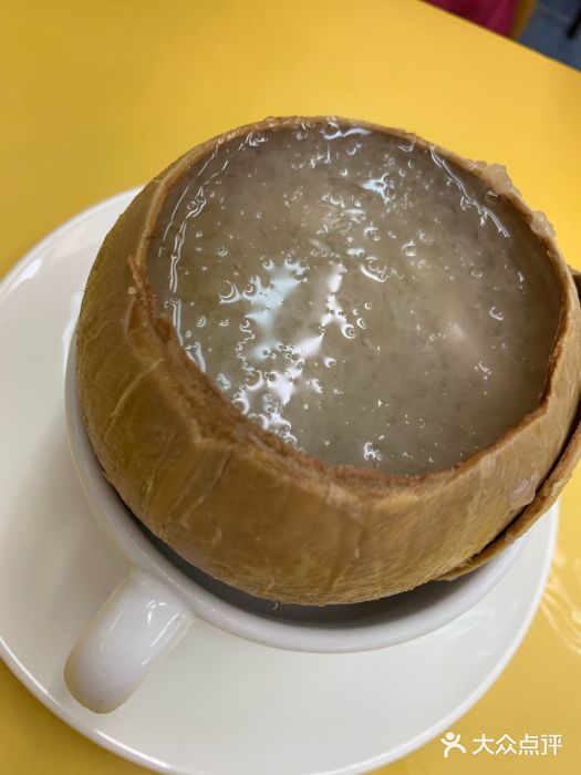 义福巷鱼翅燕窝椰汁炖白燕窝图片