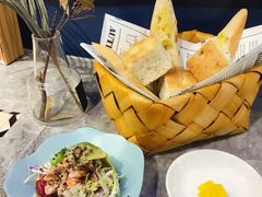 瘦身牛油果藜麦沙拉-Wei菋·Le Bistrot