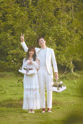 -易摄影婚纱摄影工作室