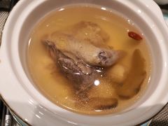 松茸瑶柱炖乳鸽-童福兴·南京菜(老门东店)