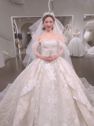 -艾米丽婚纱礼服