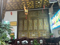 -蔼若春.传承三十年云南菜(金碧公园店)