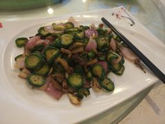 -品香菜馆(旗峰路中侨大厦店)