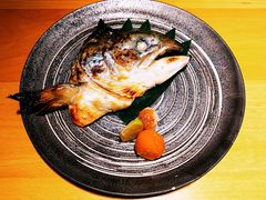 盐烤三文鱼头-本逸·割烹料理(湖墅店)