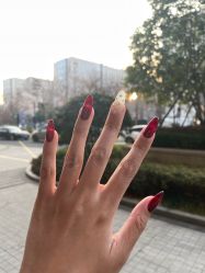 -UGIRL有个美甲