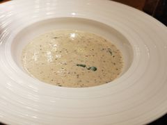 黑松露菌菇汤-锦潼西餐厅