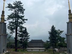 -冕宁灵山寺