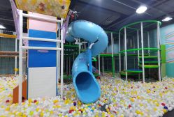 -菲菲羊乐园(临平银泰城店)