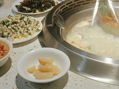 -渝悦花田·大骨火锅(尚贤居店)