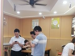 -叶伟胡辣壳面(两路口店)
