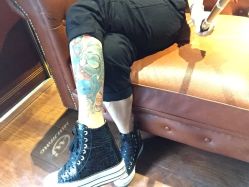 -鳌首刺青纹身 穿孔饰品店