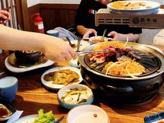 -明洞阿姨·韩式酱蟹烤肉·创意料理(三元桥店)