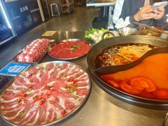 -鹿鸣山草本茶香火锅(园西路店)
