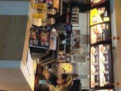 -麦当劳(鄂尔多斯机场店)