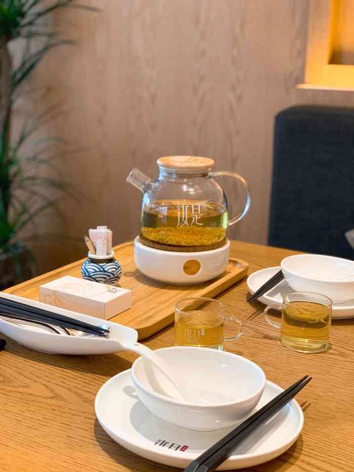 汝是素文创素食馆(福田卓悦中心店)-"[薄荷]环境:还可以的,五楼单独就