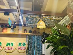 -云阿蛮云南生烫牛肉米线(奉贤路店)
