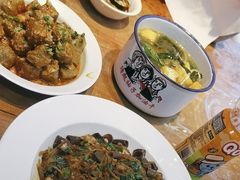 -喝丢一只鞋海鲜烧烤·海肠捞饭(市场店)