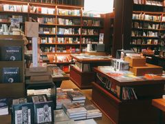 -上海三联书店READWAY(华中首店)