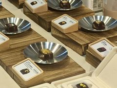 -上海跨国采购会展中心
