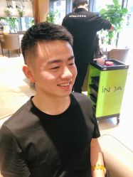 -罗亚帝造型