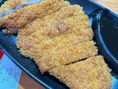 -莱莱小笼·乔艾