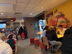 -麦当劳(哈西万达店)
