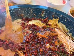 -渔香岛美蛙鱼头火锅(威清路店)