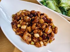 -渝信川菜 · 川味家常菜(财富购物中心店)