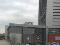 -百年港湾奥特莱斯(香炉礁店)
