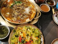 -顶顶汤火牛排火锅·经典铜锅涮肉