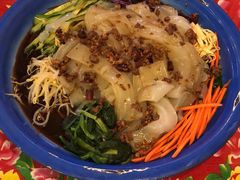-闯关东东北农家菜(崂山石老人店)
