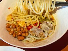-秤砣砣·湖南粉面馆(青年路店)
