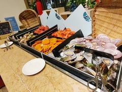 -大中华希尔顿酒店-念自助餐·嗨啤·小龙虾