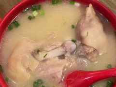 -张太婆老妈蹄花川菜馆·中华餐饮老字号(望平街店)
