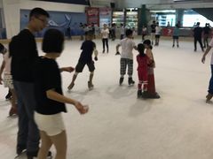 -正佳冰河湾真冰滑冰场