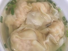 -新大咀港式茶餐厅(宝山万达店)