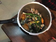 -土蚝·高压锅生蚝(百姓美食街店)