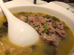 酸汤牛肉-鹿港小镇(悠唐店)