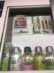 -奈瑞儿美颜塑身SPA