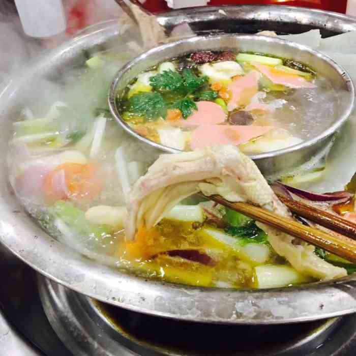 南德一掌-"第一次吃到只做鸭脚板的店,因为男朋友垫江.