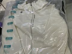 -福奈特洗衣·洗鞋·奢侈品护理(百联中环店)