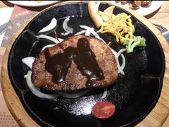 -菲尼克斯牛排店(杉杉奥特莱斯店)