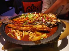 -鸣记脆皮烤鱼·海鲜烤鱼(三八广场店)