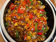 传统黑三剁配薄饼-雀舞云南菜(天津天河城购物中心店)